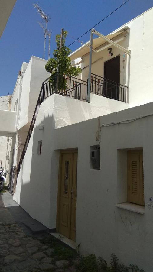 Ftoulis Lägenhet Skyros Exteriör bild